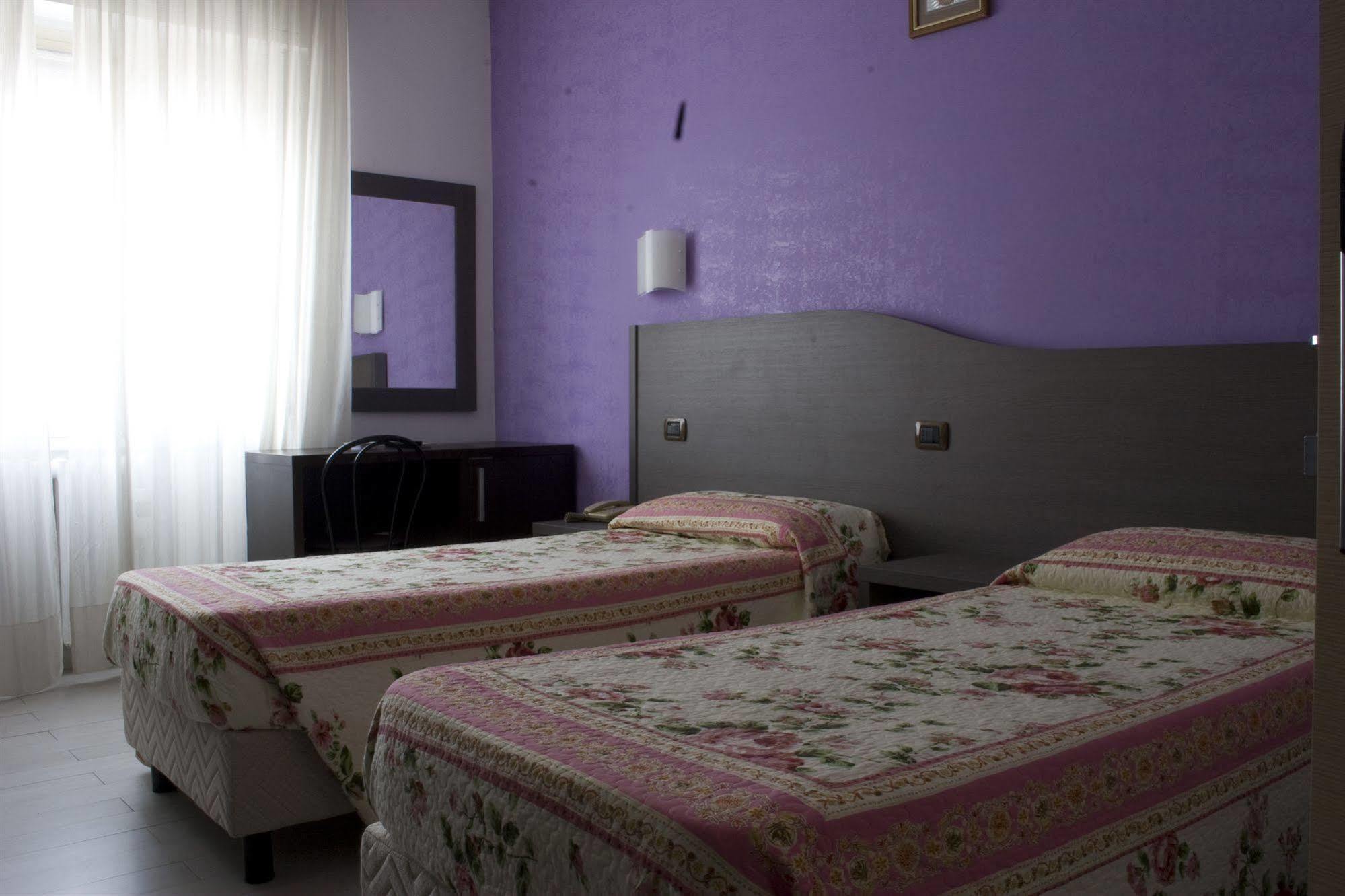Hotel Renato Сесто-Сан-Джованни Экстерьер фото
